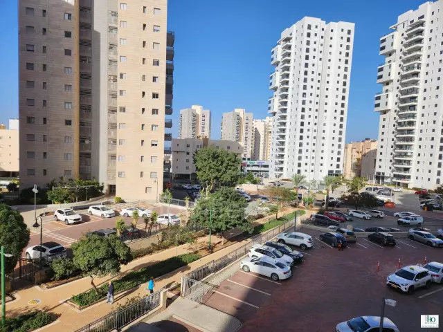 Apartamento 4 cômodos Ascalão Barnea