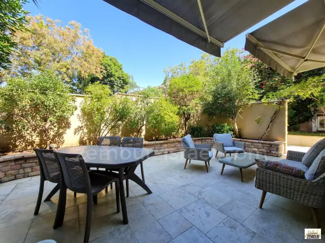 Casa de campo 5.5 cômodos Raanana Est