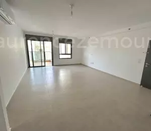Apartamento 4 cômodos Raanana Est
