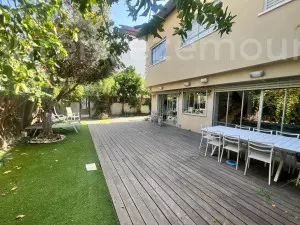 Venda Casa de campo Raanana