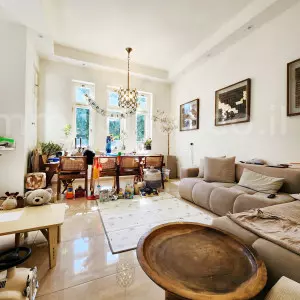 Casarão 3 cômodos Tel Aviv Primeira linha de mar