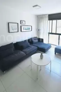Apartamento 3 cômodos Tel Aviv Primeira linha de mar