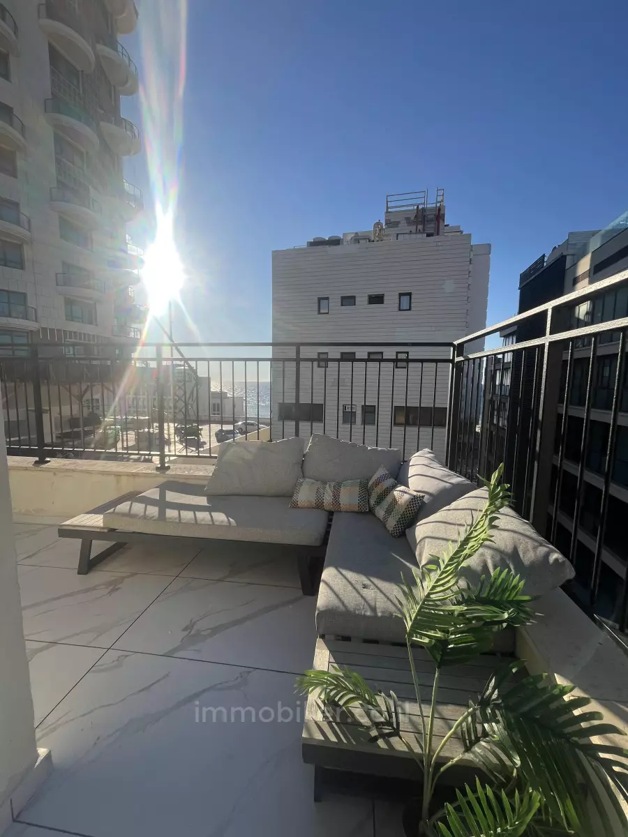 Duplex 3 cômodos Tel Aviv Ben-Yehuda 627-IBL-6