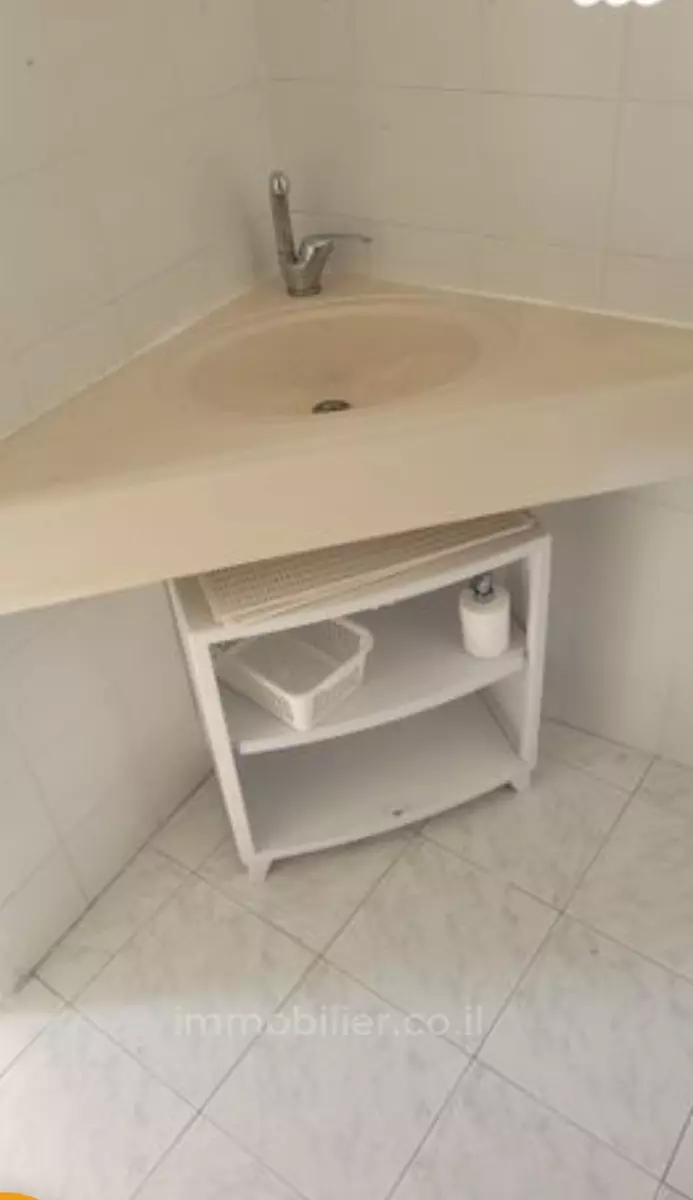 Apartamento 2 cômodos Ashdod Alef 634-IBL-2