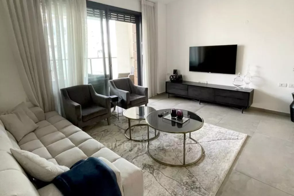 Apartamento 3 cômodos Tel Aviv Lev Tel-Aviv 828-IBL-132