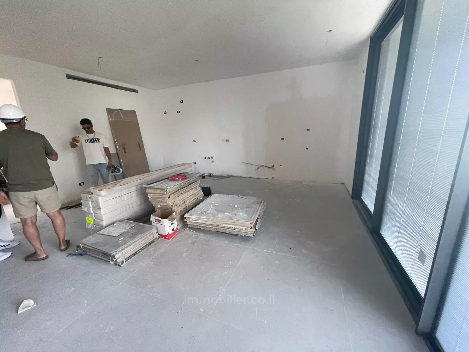 Apartamento 3 cômodos Tel Aviv Kikar Hamedina 828-IBL-137