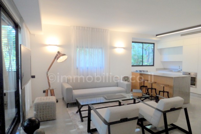 Продажа Квартира Tel Aviv