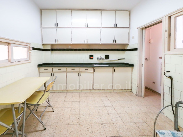 Продажа Квартира Tel Aviv