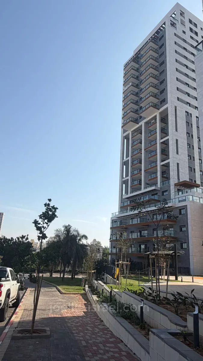 Вилла 4 комнат Netanya Море 316-IBL-1776