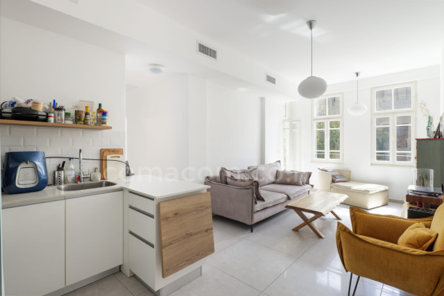 Продажа Квартира Tel Aviv