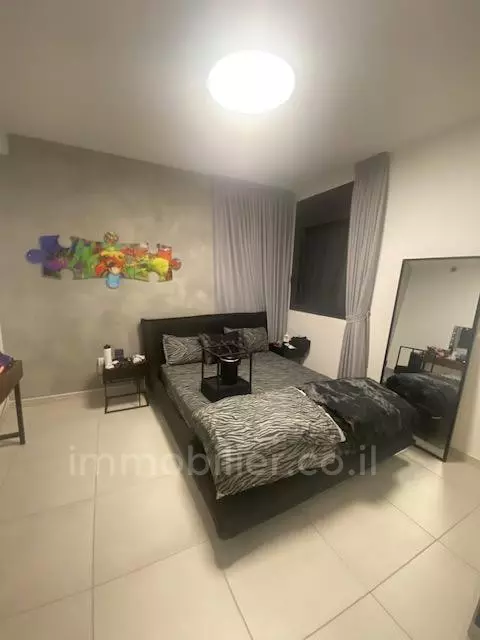 Квартира 3.5 комнат Ramat Gan Rue Jabotinski 342-IBL-6882