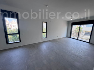 Продажа Квартира Tel Aviv