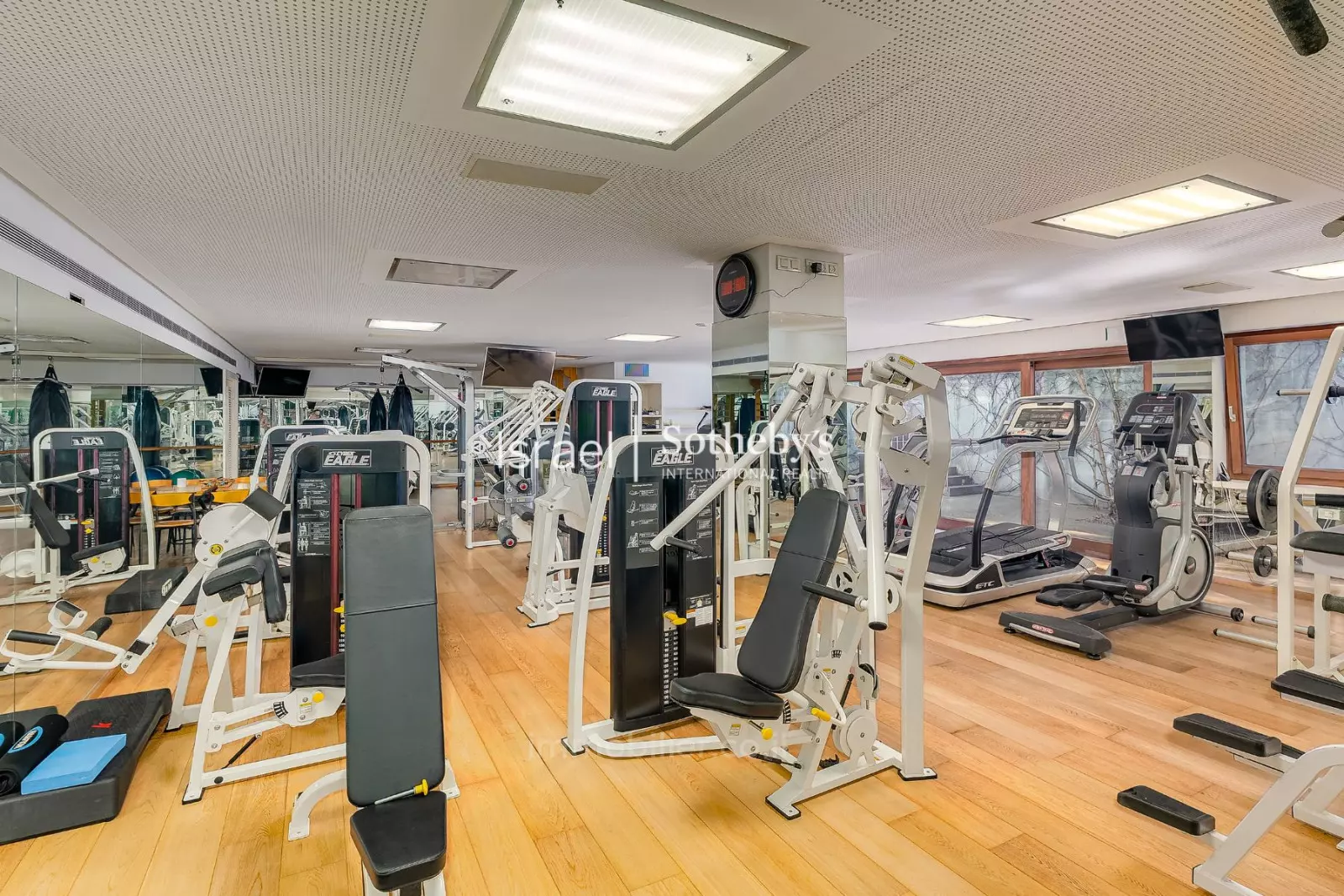 Вилла 10 комнат Savion Savion 651-IBL-72