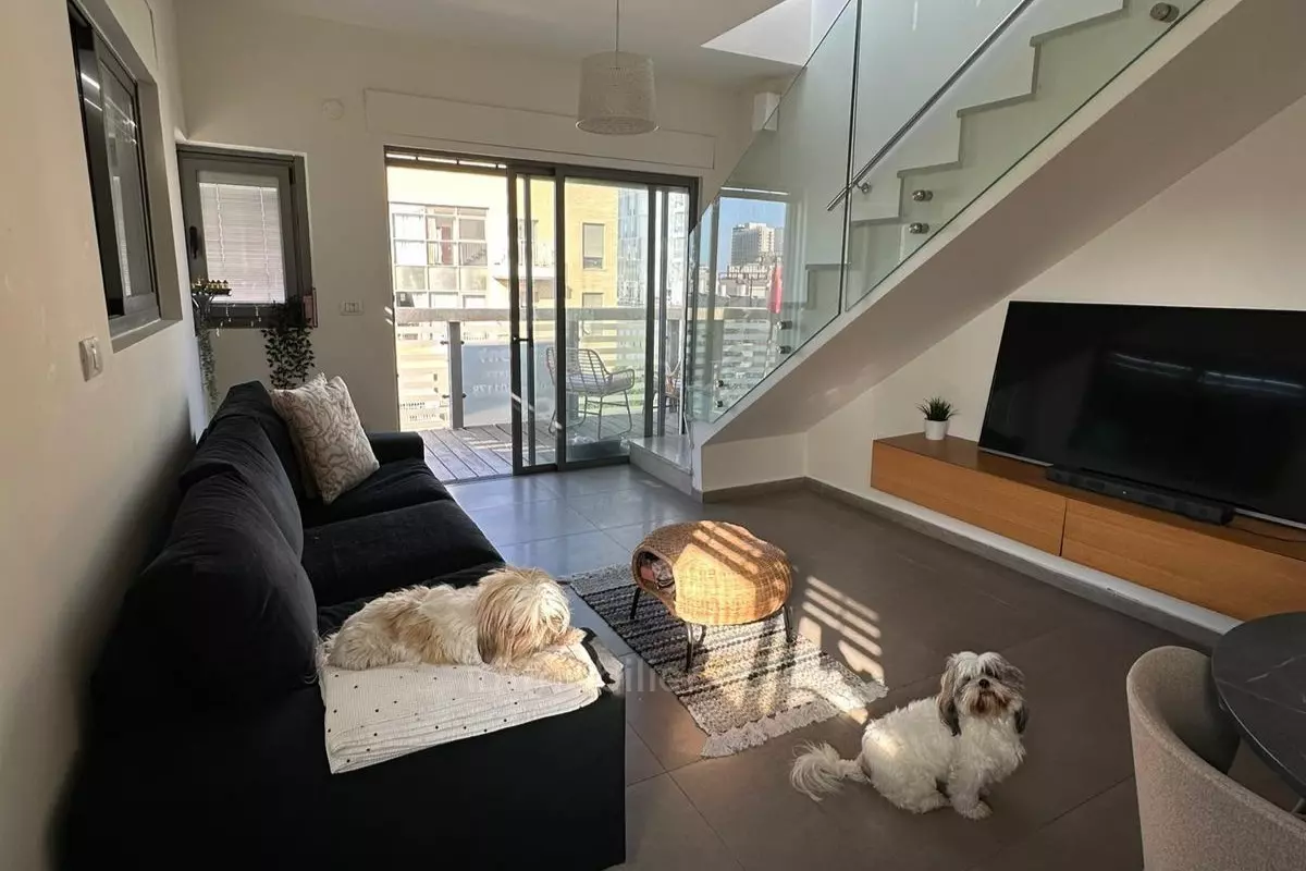 Квартира 4 комнат Tel Aviv Lev Tel-Aviv 828-IBL-136