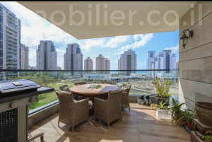 Продажа Квартира Netanya