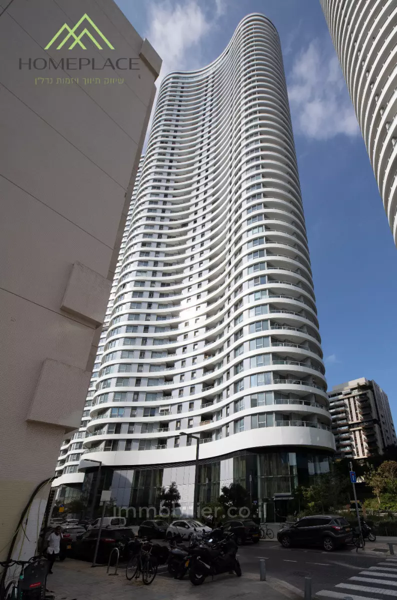 Квартира 4 комнат Tel Aviv Sarona 850-IBL-9